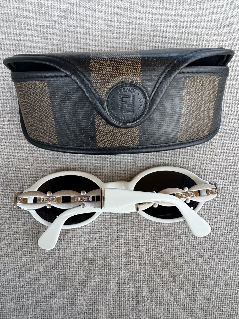 Fendi White Oval Sunglasses with Black Lenses and Branded Case - Picture 2 of 8